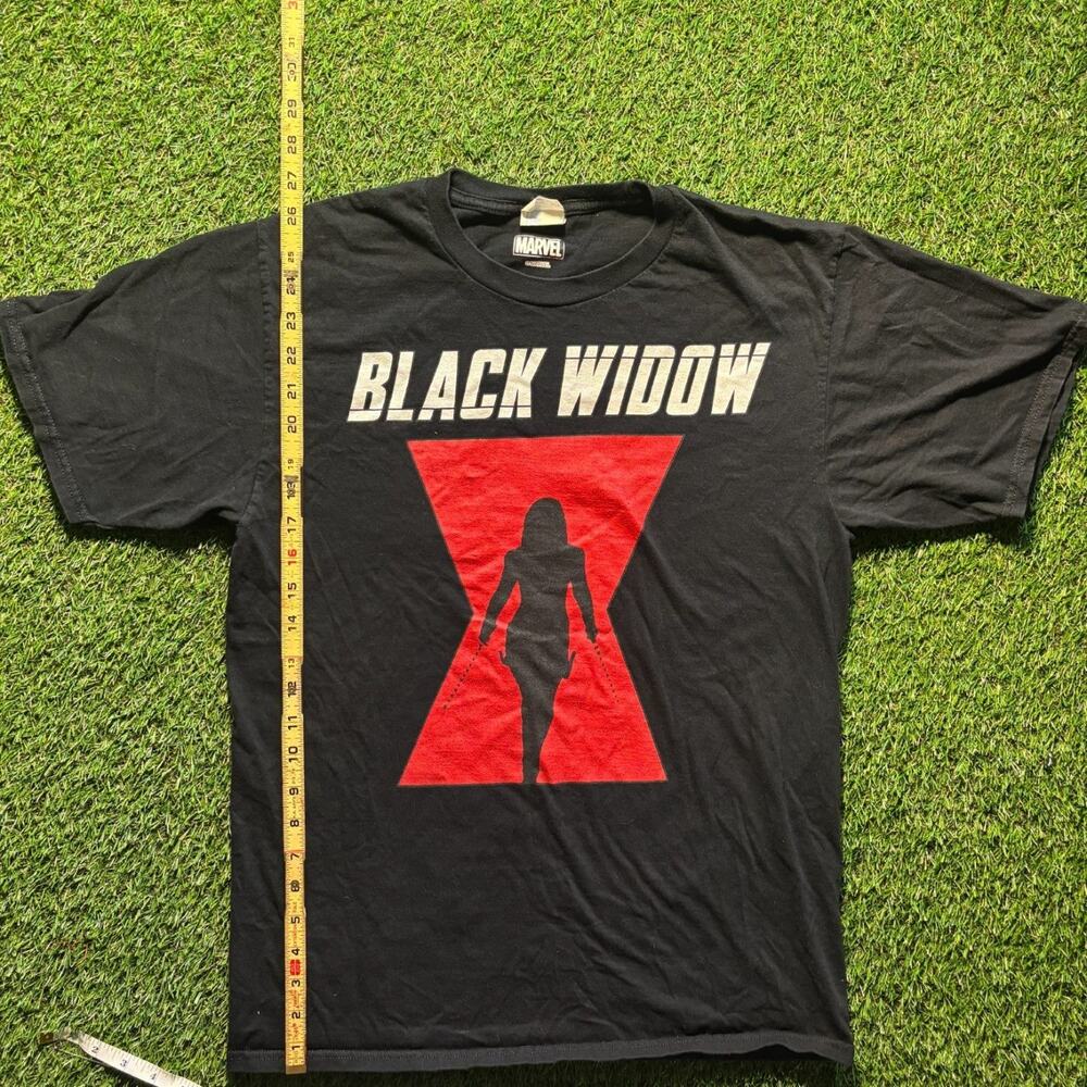 Marvel Black Widow Hourglass Graphic T-Shirt Black Port & Company Mens Size M
